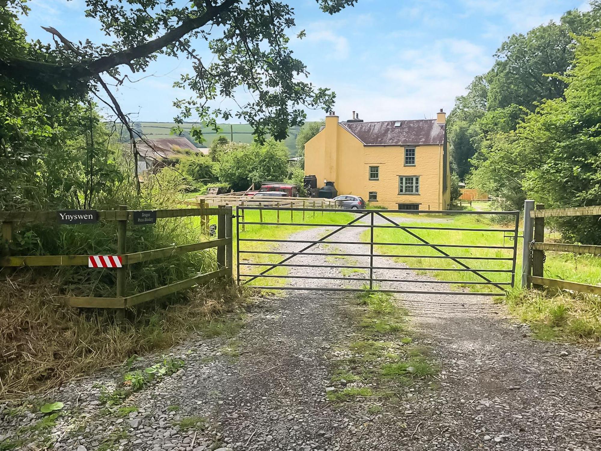 Вілла Ynywsen Dairy Flat Llanfynydd Екстер'єр фото